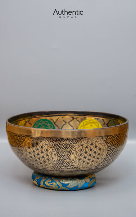 13 Handmade Singing Bowls (19 - 25 cm)